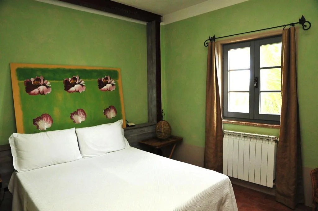 umbrie-agriturismo-le-more-appartement-peonie-slaapkamer-01-casamia