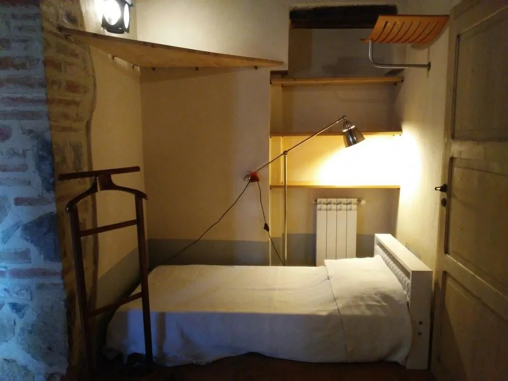 umbrie-agriturismo-le-more-appartement-tulipani-eenpersoonsbed-04-casamia