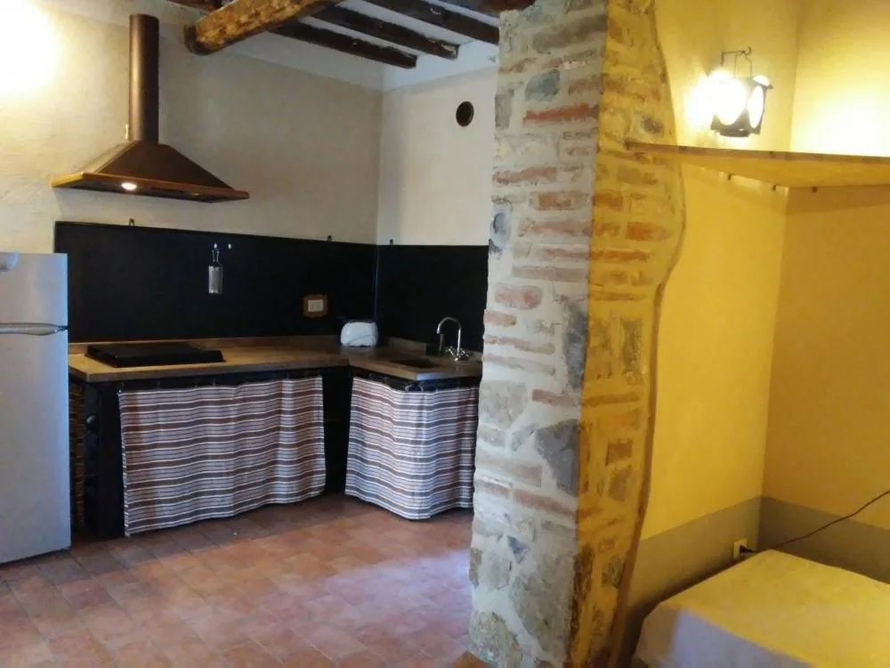 umbrie-agriturismo-le-more-appartement-tulipani-keuken-02-casamia