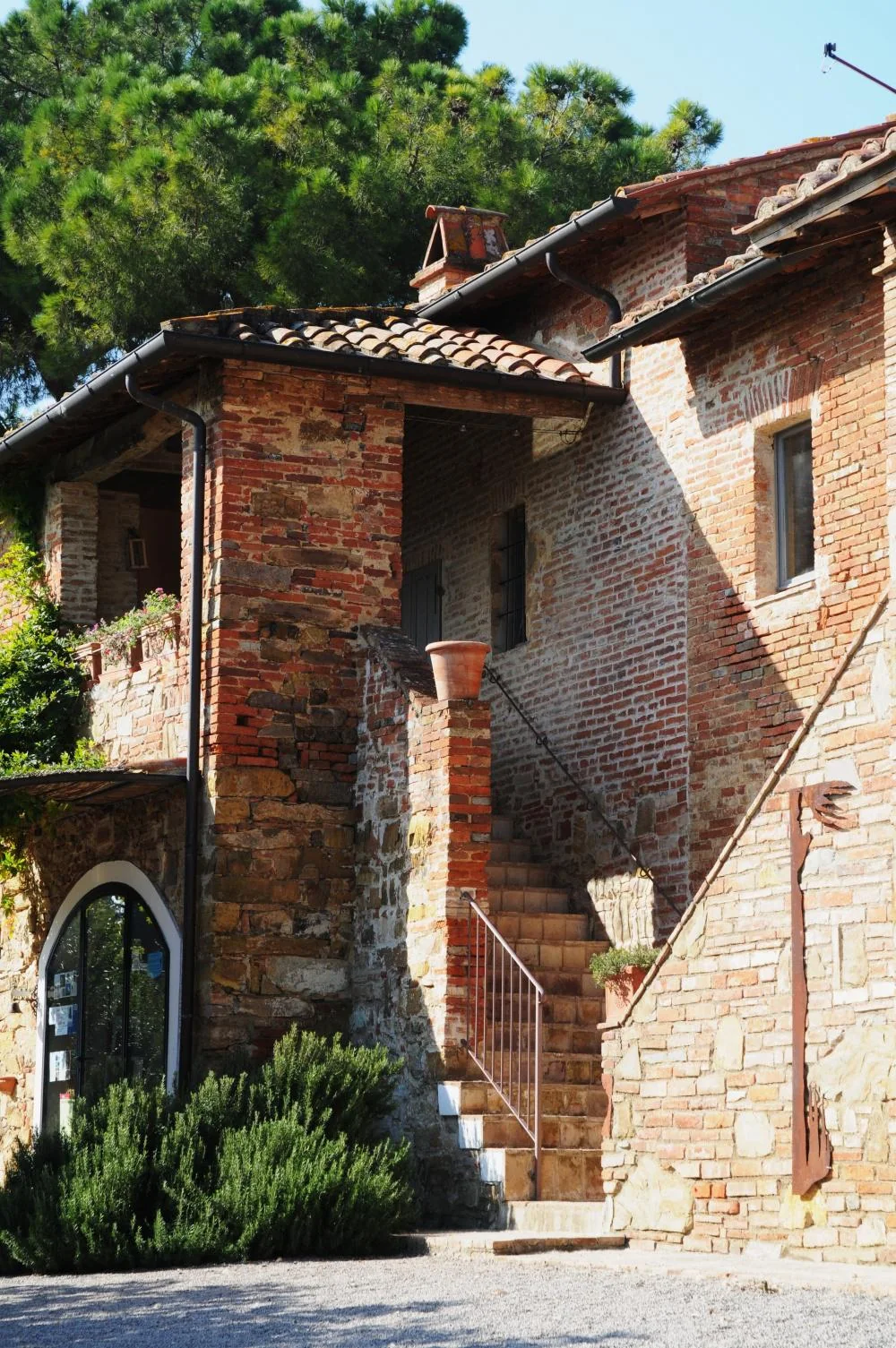 umbrie-agriturismo-le-more-appartement-zinie-landhuis-entree-04-casamia