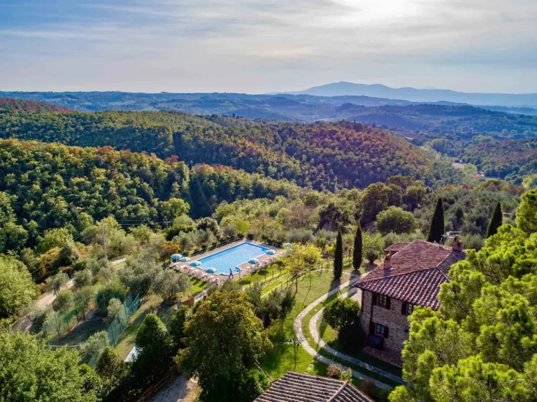 Umbrie agriturismo malagronda algemeen luchtfoto landgoed
