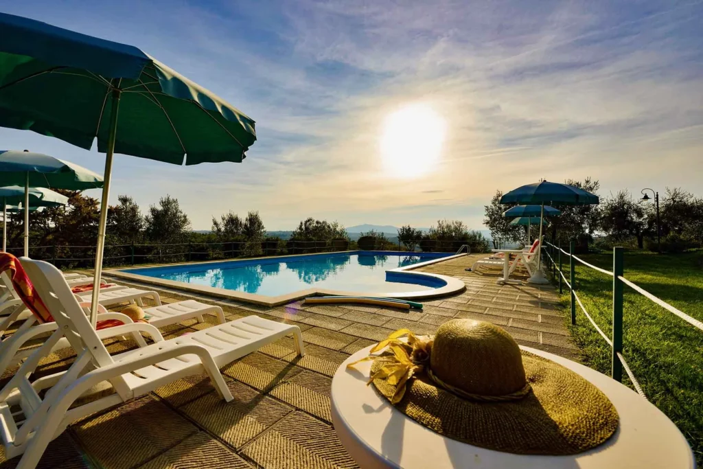 Umbrie agriturismo malagronda cipresso zwembad zonneterras