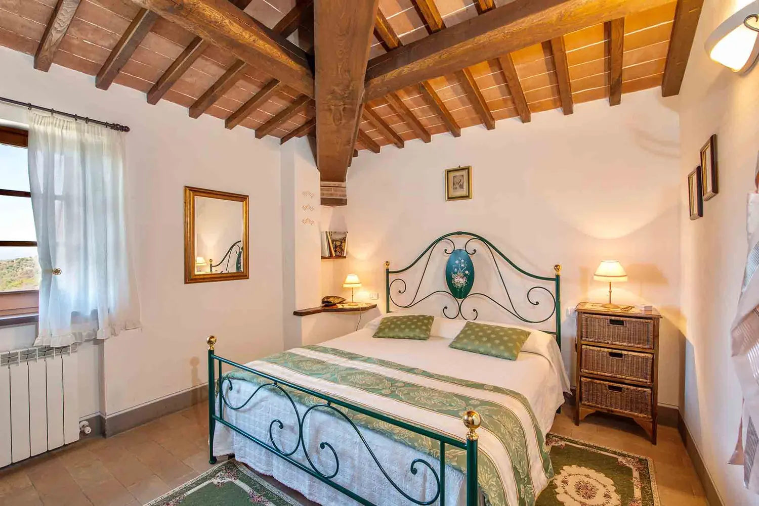 umbrie-agriturismo-malagronda-olivo-slaapkamer-09-casamia