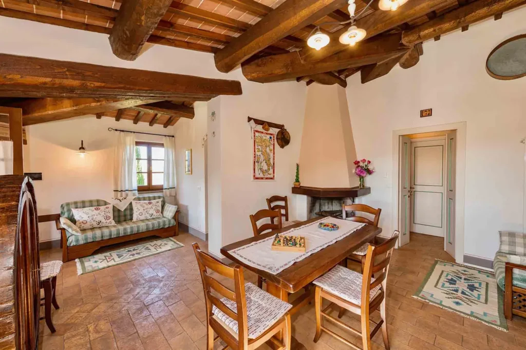 umbrie-agriturismo-malagronda-olivo-woonkamer-eethoek-03-casamia
