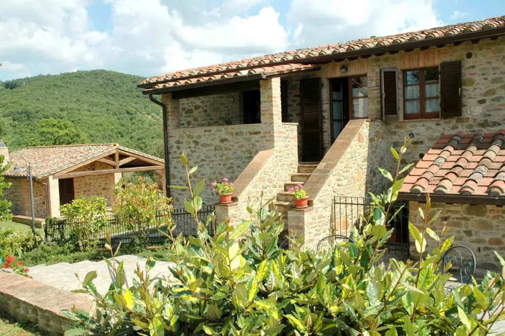 umbrie-agriturismo-malagronda-pino-ingang-buitentrap-05-casamia
