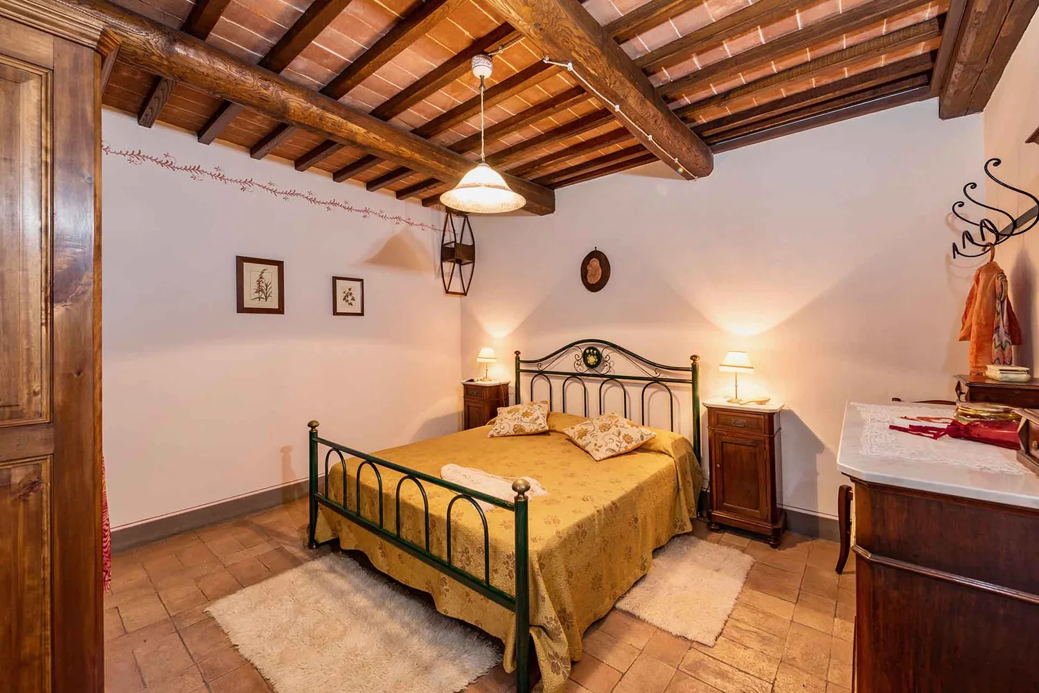 umbrie-agriturismo-malagronda-quercia-slaapkamer-10-casamia