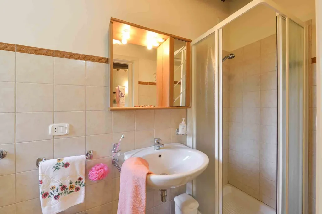 Umbrie agriturismo malagronda sughera badkamer