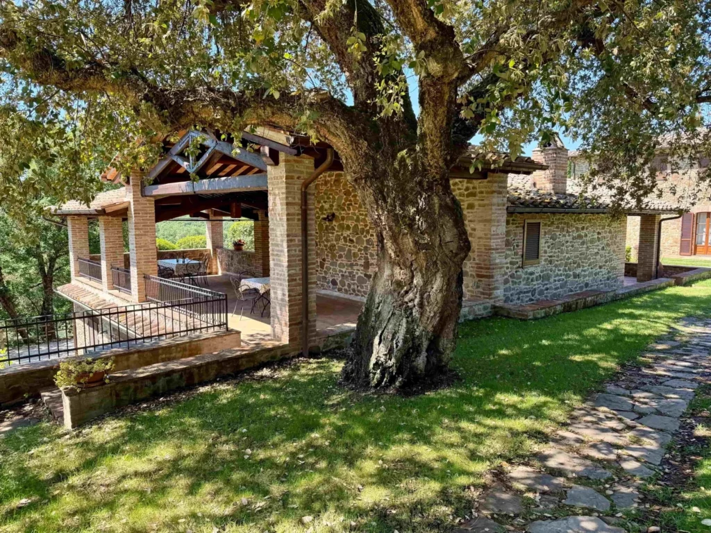 Umbrie agriturismo malagronda sughera vakantiehuis tuin