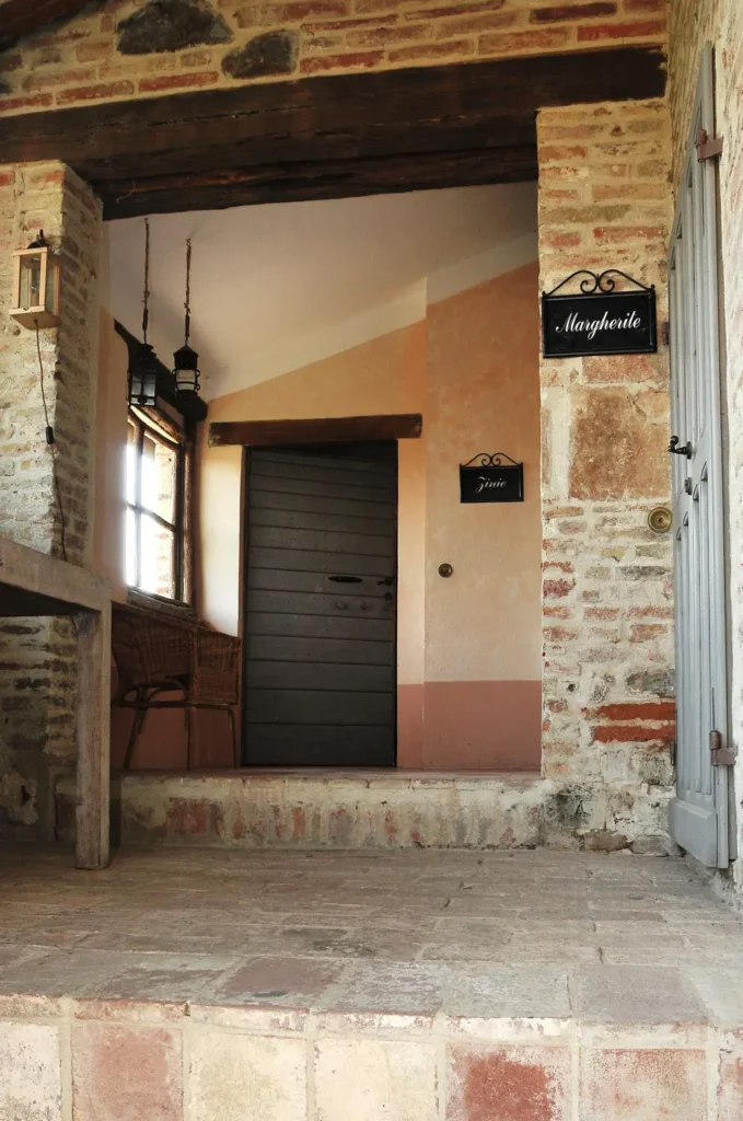 Umbrie agriturismo voordeur le more appartement zinie