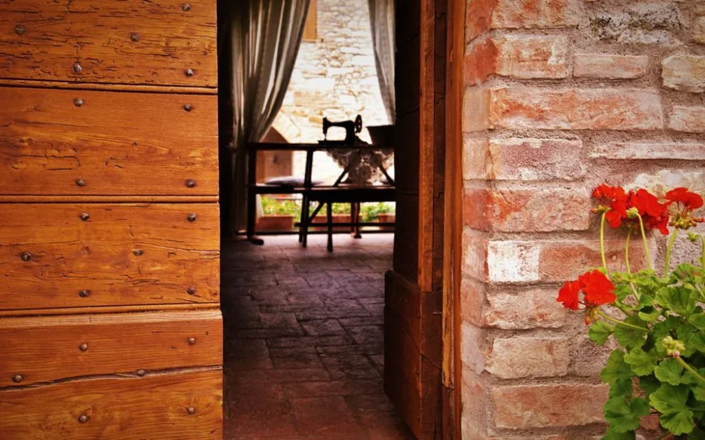 umbrie-case-corboli-algemeen-appartement-entree-27-casamia