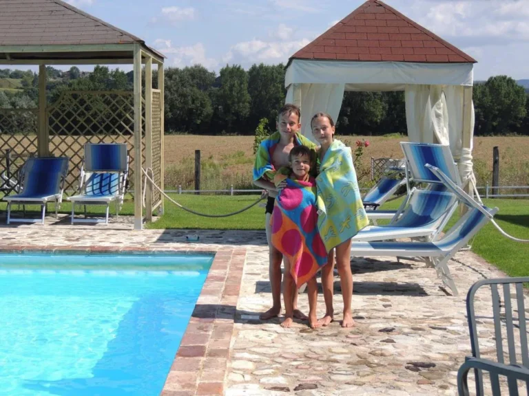 Umbrie case corboli algemeen kinderen zwembad