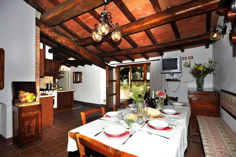 umbrie-villa-giara-algemeen-eethoek-11-casamia