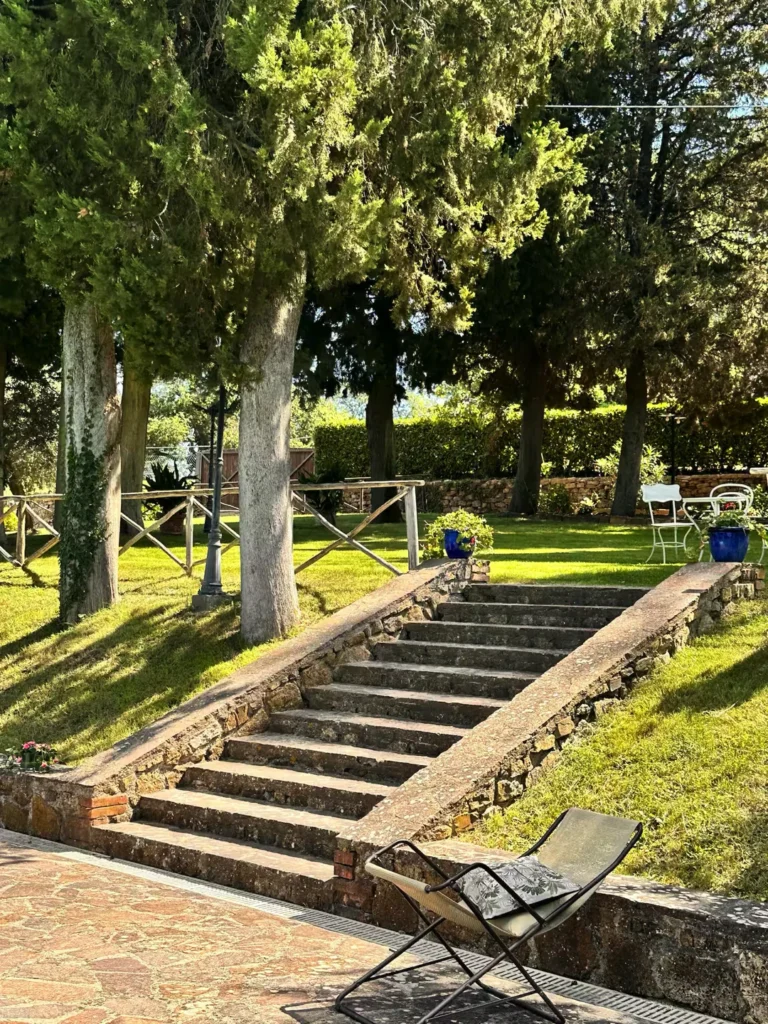 Umbrie villa giara algemeen tuin trap ligstoel