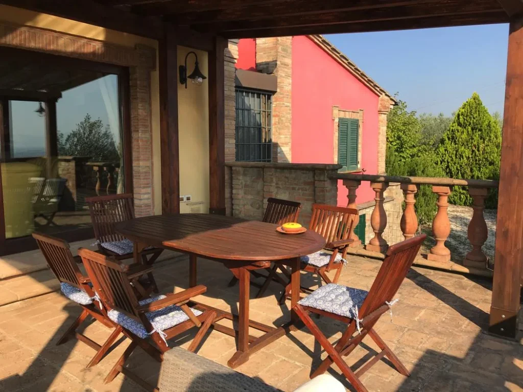 Umbrie villa lorenzo algemeen terras eettafel