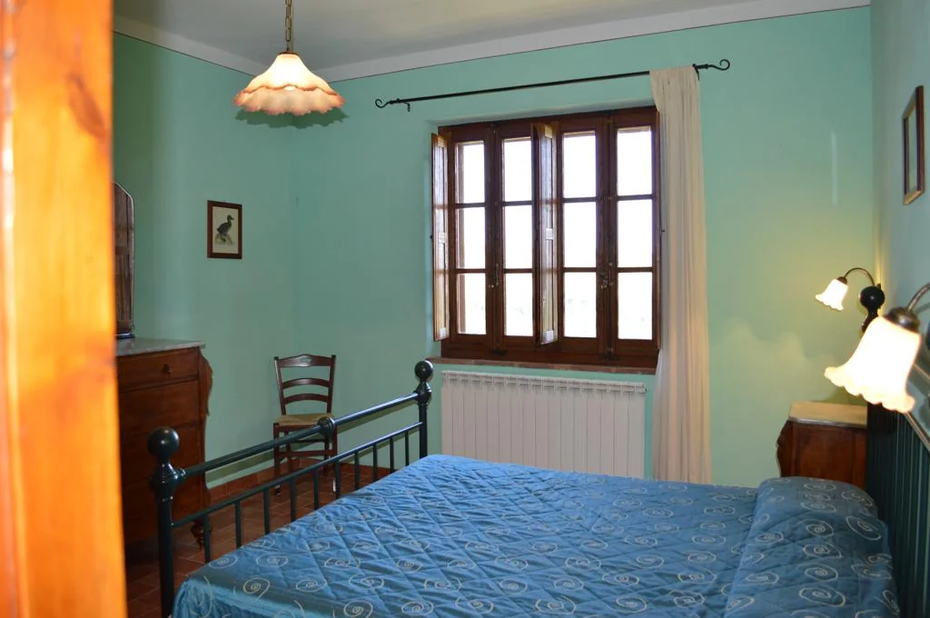zuid-toscane-agriturismo-calia-appartement-le-carraie-slaapkamer-03-casamia