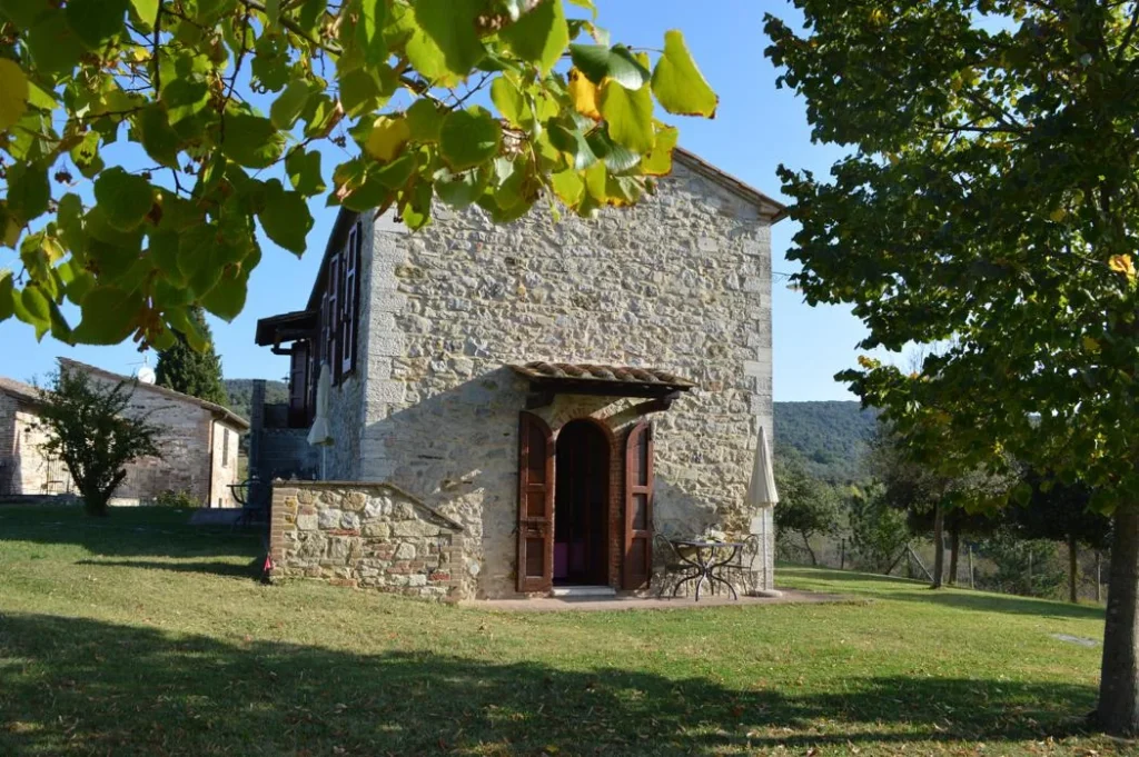 zuid-toscane-casa-la-medina-appartement-dante-appartement-buitenkant-07-casamia