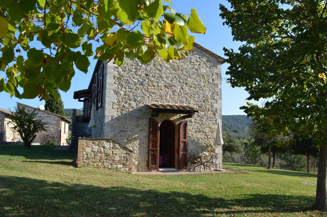 zuid-toscane-casa-la-medina-appartement-dante-appartement-buitenkant-07-casamia