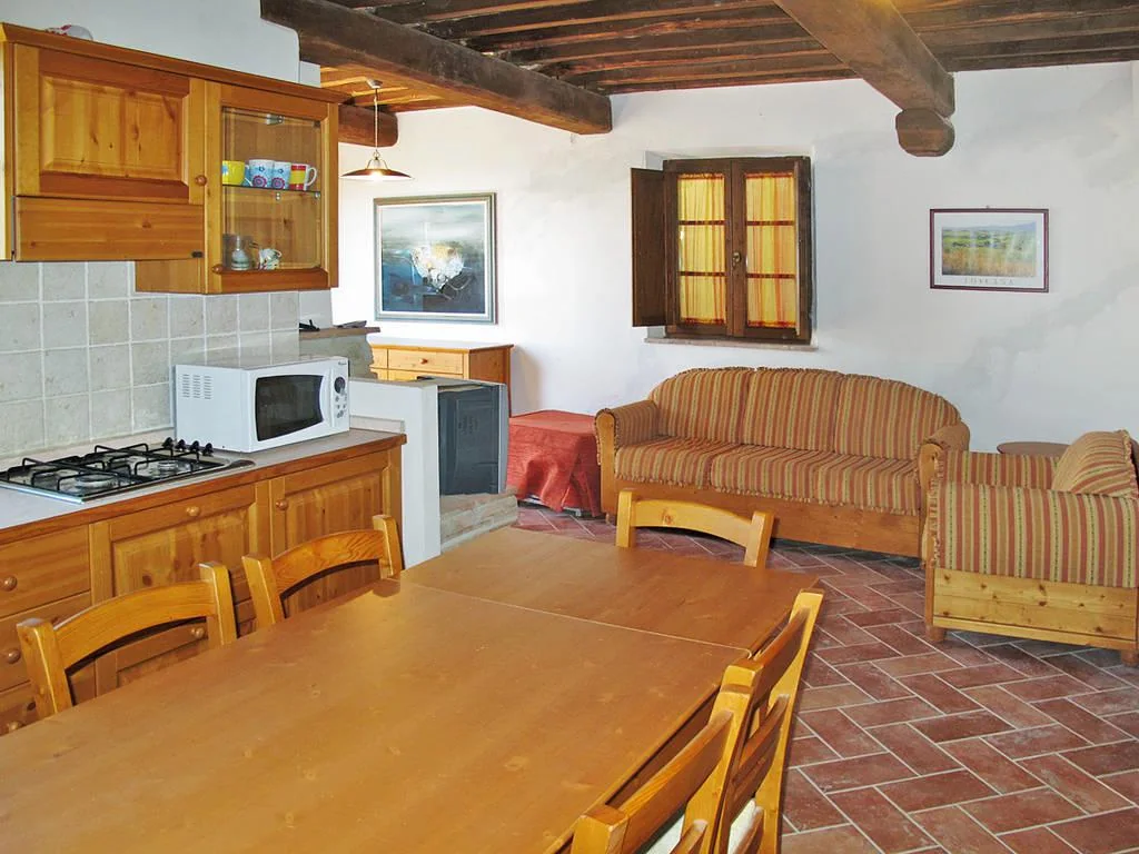 zuid-toscane-casale-dei-monaci-appartement-casa-garbo-woonkamer-keuken-12-casamia