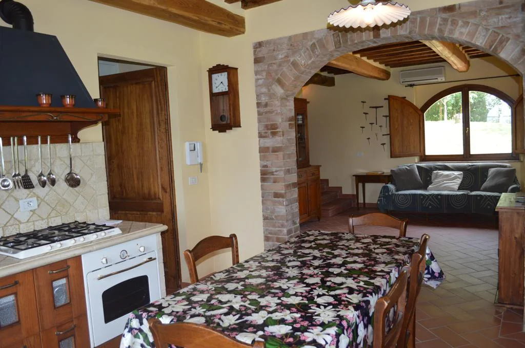 zuid-toscane-villa-la-leonina-villa-keuken-05-casamia