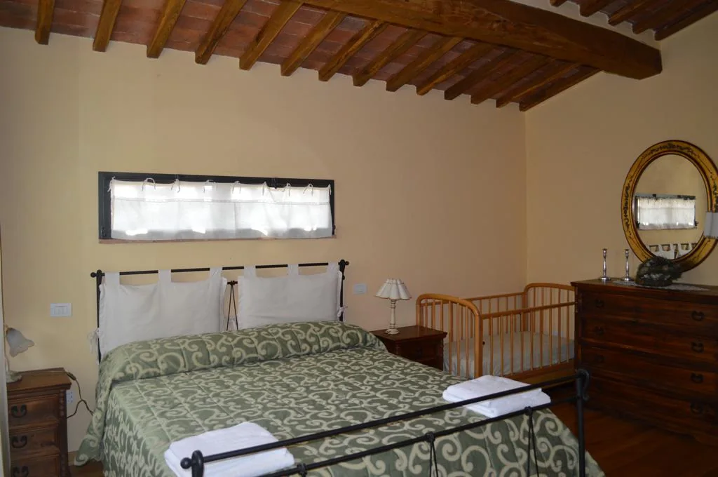 zuid-toscane-villa-la-leonina-villa-slaapkamer-11-casamia