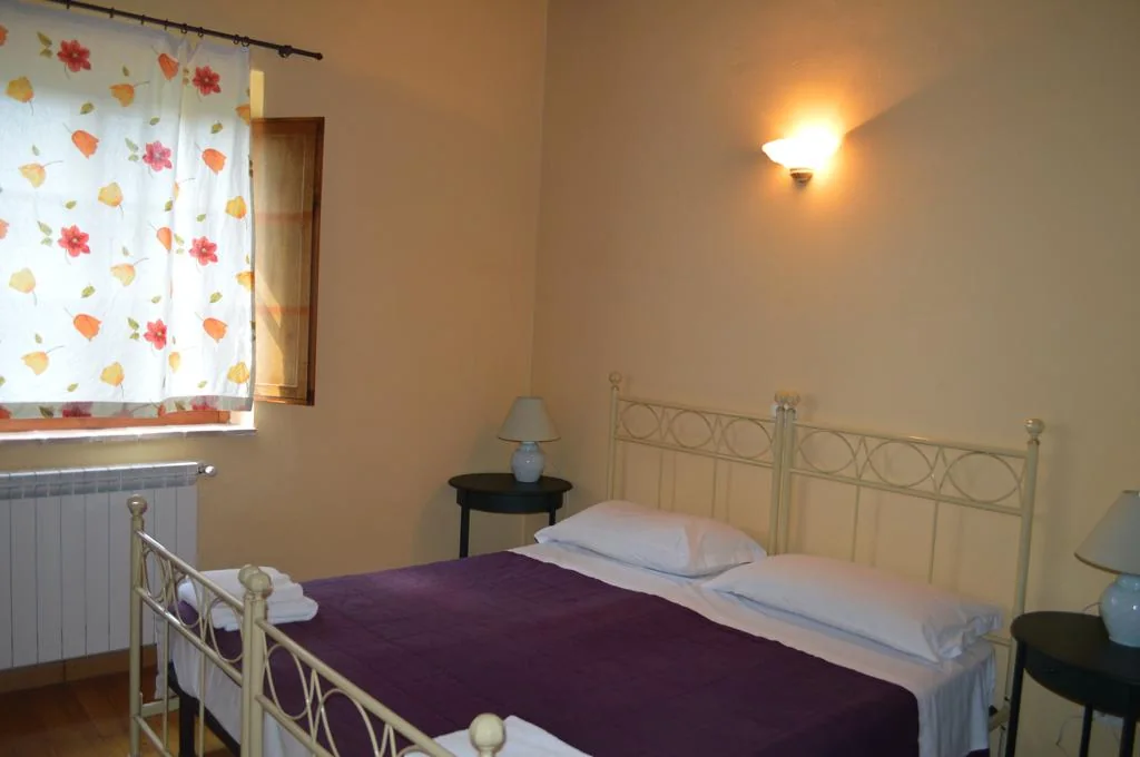 zuid-toscane-villa-la-leonina-villa-slaapkamer-13-casamia