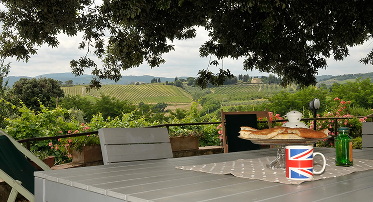 hartje-toscane-agriturismo-il-monte-leccio-buitenzitje-14-casamia