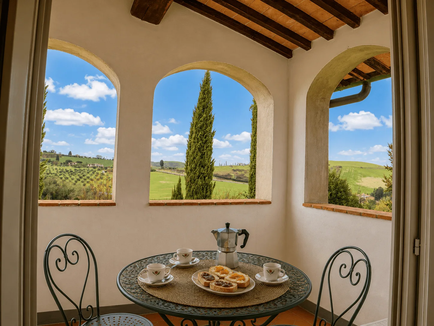 hartje-toscane-borgo-della-meliana-overdekte-veranda-met-tafel-en-uitzicht-064-casamia