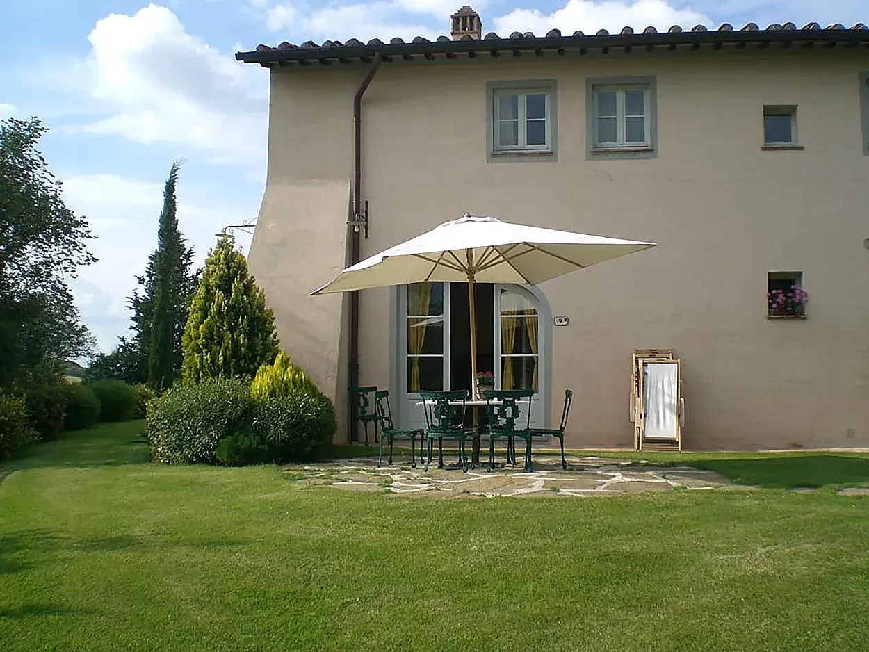 hartje-toscane-borgo-la-meliana-appartement-prive-tuin-08-casamia