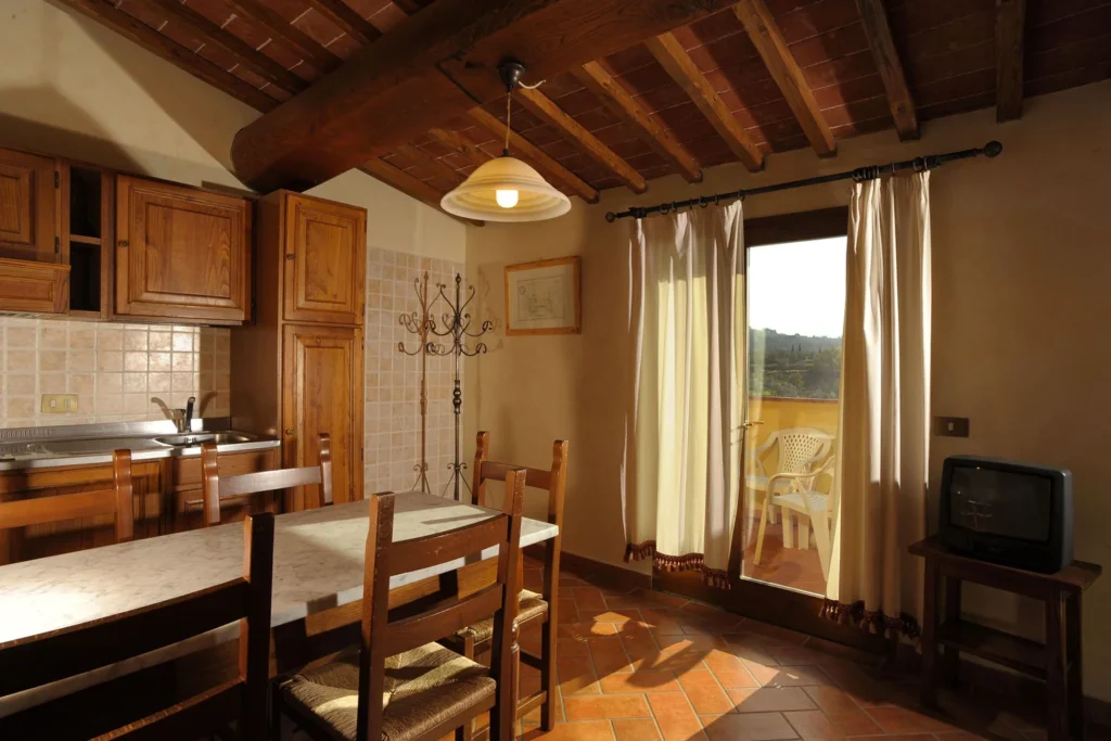 hartje-toscane-fattoria-degli-usignoli-appartement-keuken-en-eethoek-022-casamia