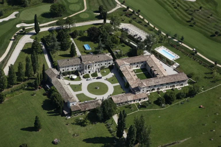 Merengebied corte paradiso luchtfoto landgoed