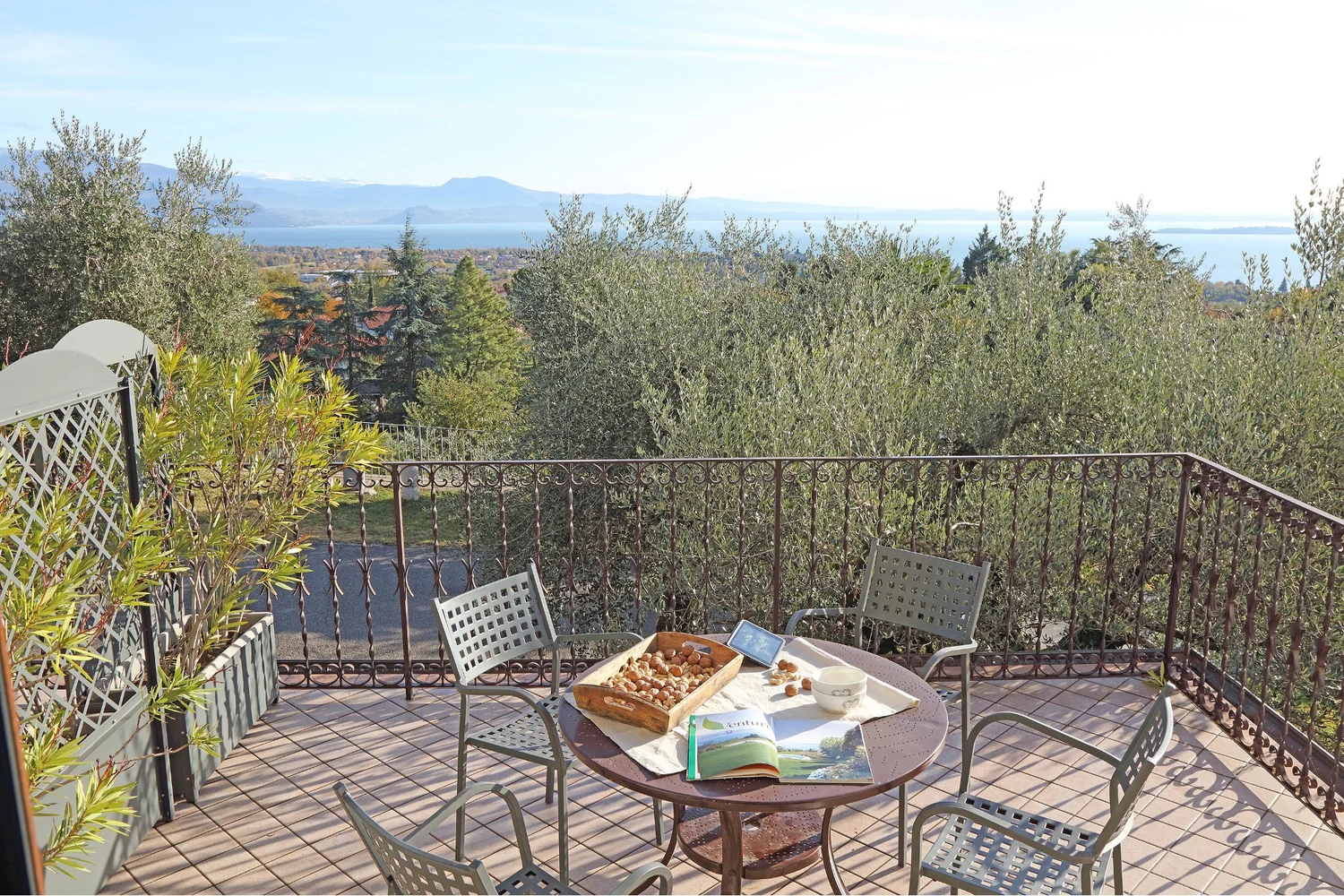merengebied-san-rocco-relais-familiesuites-terras-uitzicht-46-casamia
