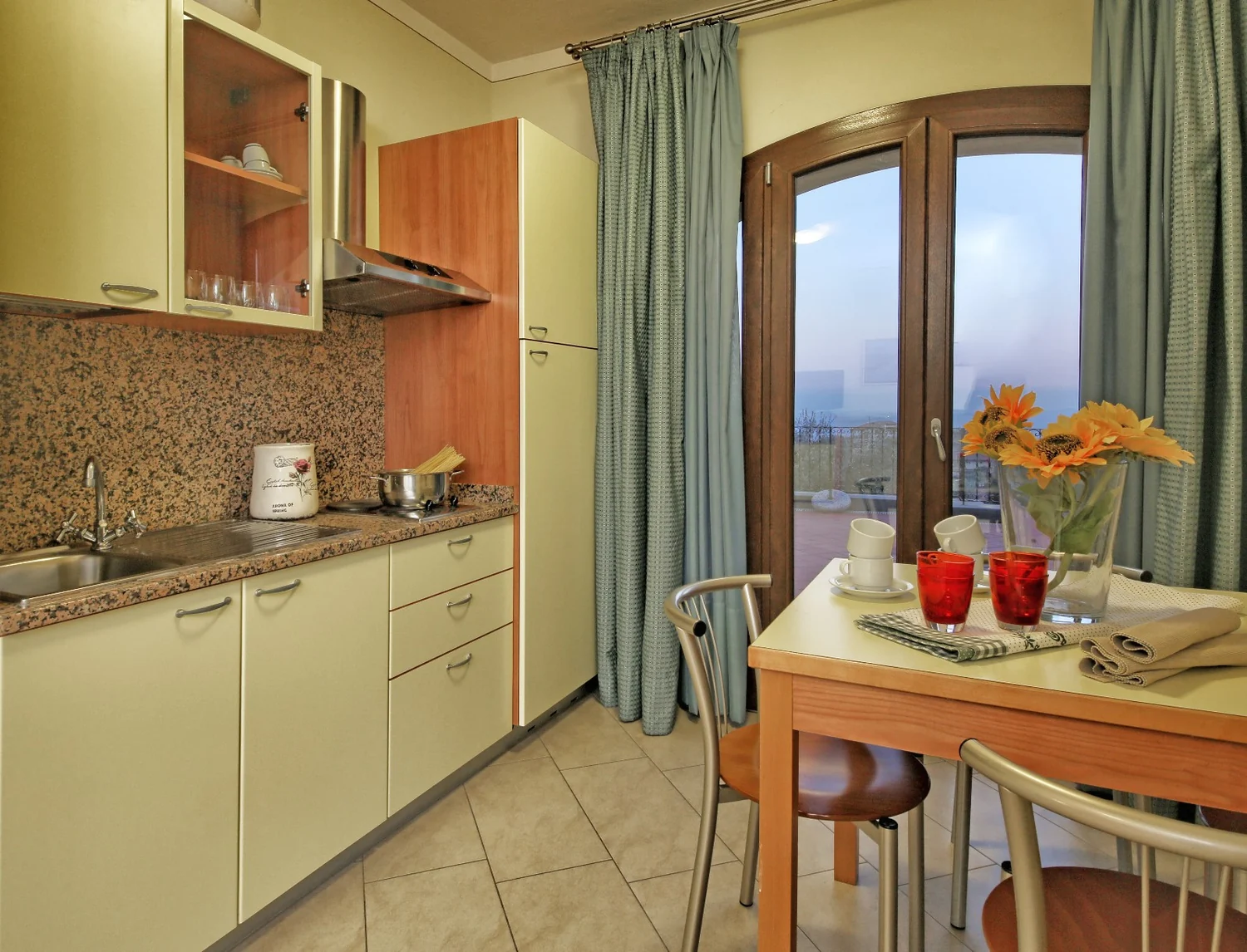 merengebied-san-rocco-relais-suites-met-kitchenette-keuken-22-casamia