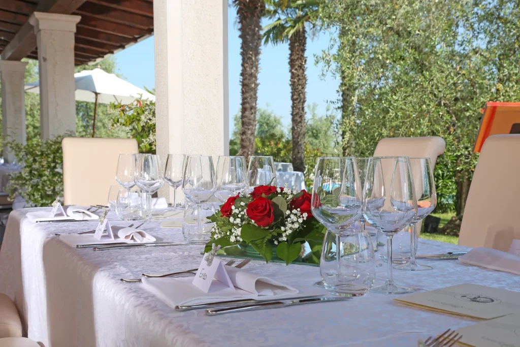 Merengebied san rocco relais terras gedekte tafel