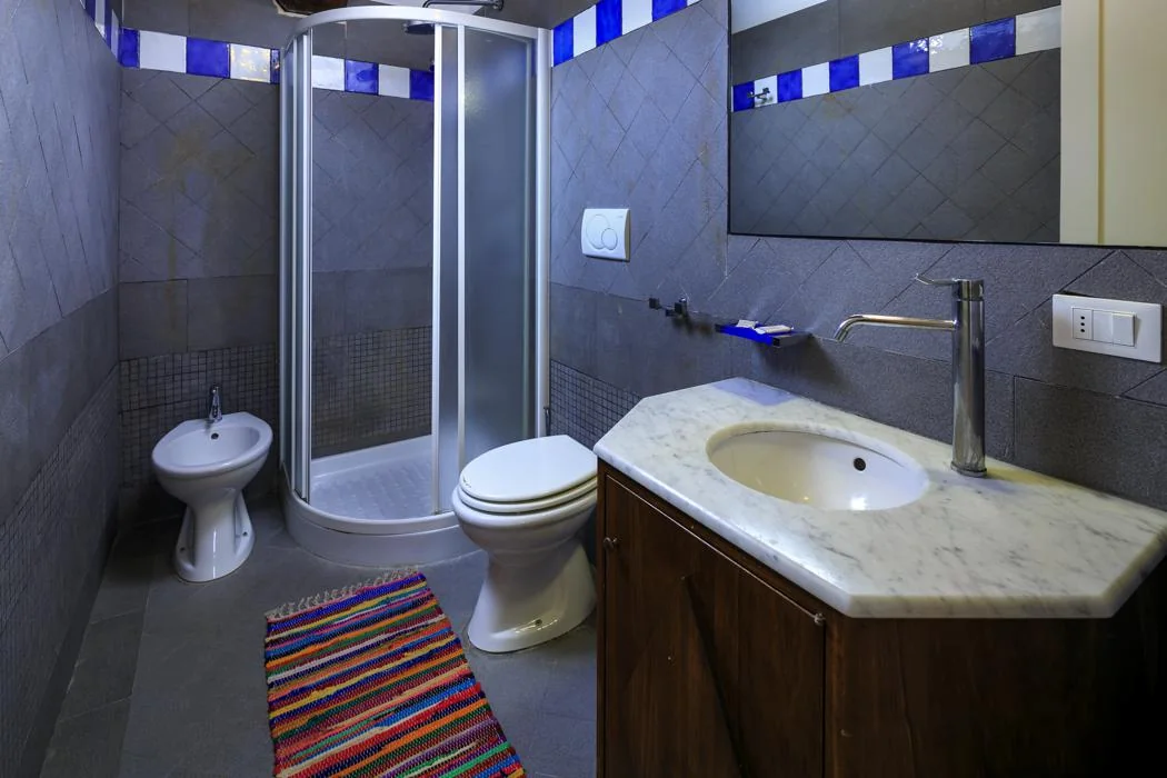 noord-toscane-agriturismo-streda-appartement-clarinetto-badkamer-100-casamia