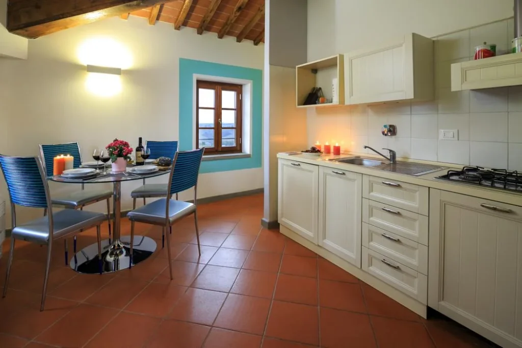 Noord toscane agriturismo streda appartement tromba keuken met eettafel