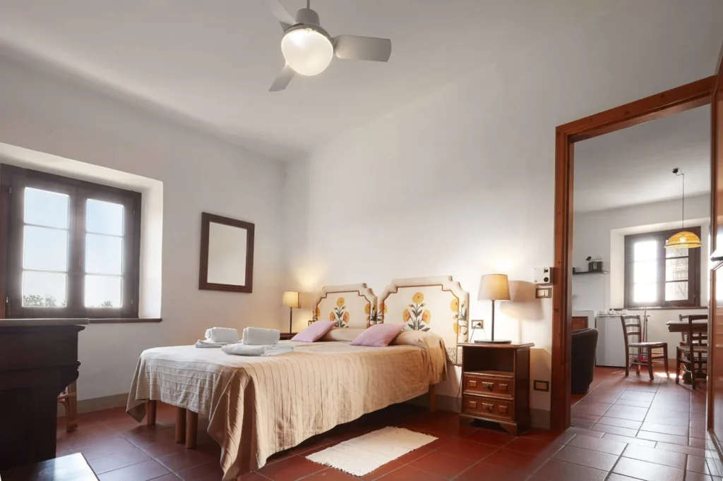 Noord toscane tenuta san vito adriana woonkamer slaapkamer