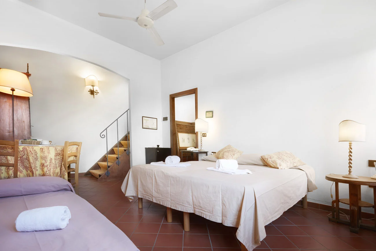 noord-toscane-tenuta-san-vito-frantoio-slaapkamer-01-casamia