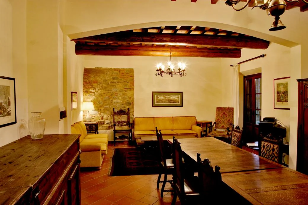noord-toscane-tenuta-san-vito-frantoio-woonkamer-144-casamia