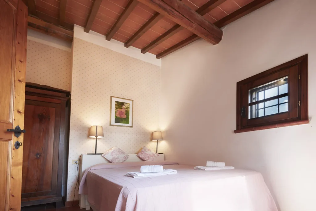 noord-toscane-tenuta-san-vito-la-rosa-slaapkamer-31-casamia