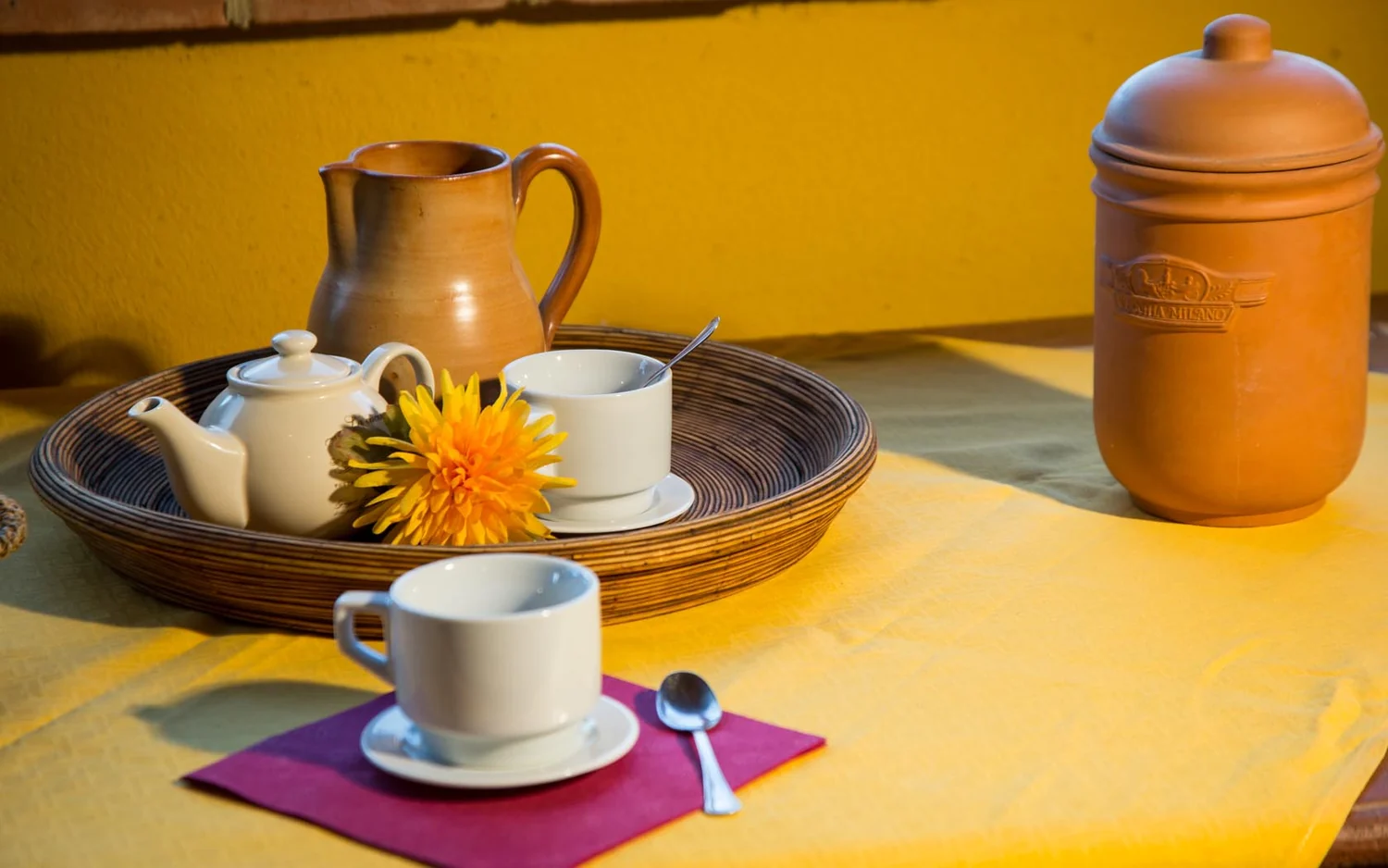 toscaanse-kust-agriturismo-il-frutteto-albicocca-ontbijt-koffie-015-casamia