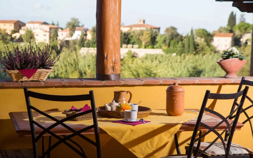 toscaanse-kust-agriturismo-il-frutteto-albicocca-terras-zitplek-005-casamia