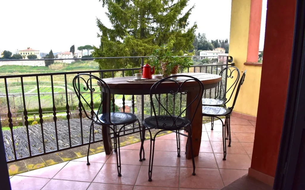 toscaanse-kust-agriturismo-il-frutteto-ciliegia-terras-zitplek-041-casamia