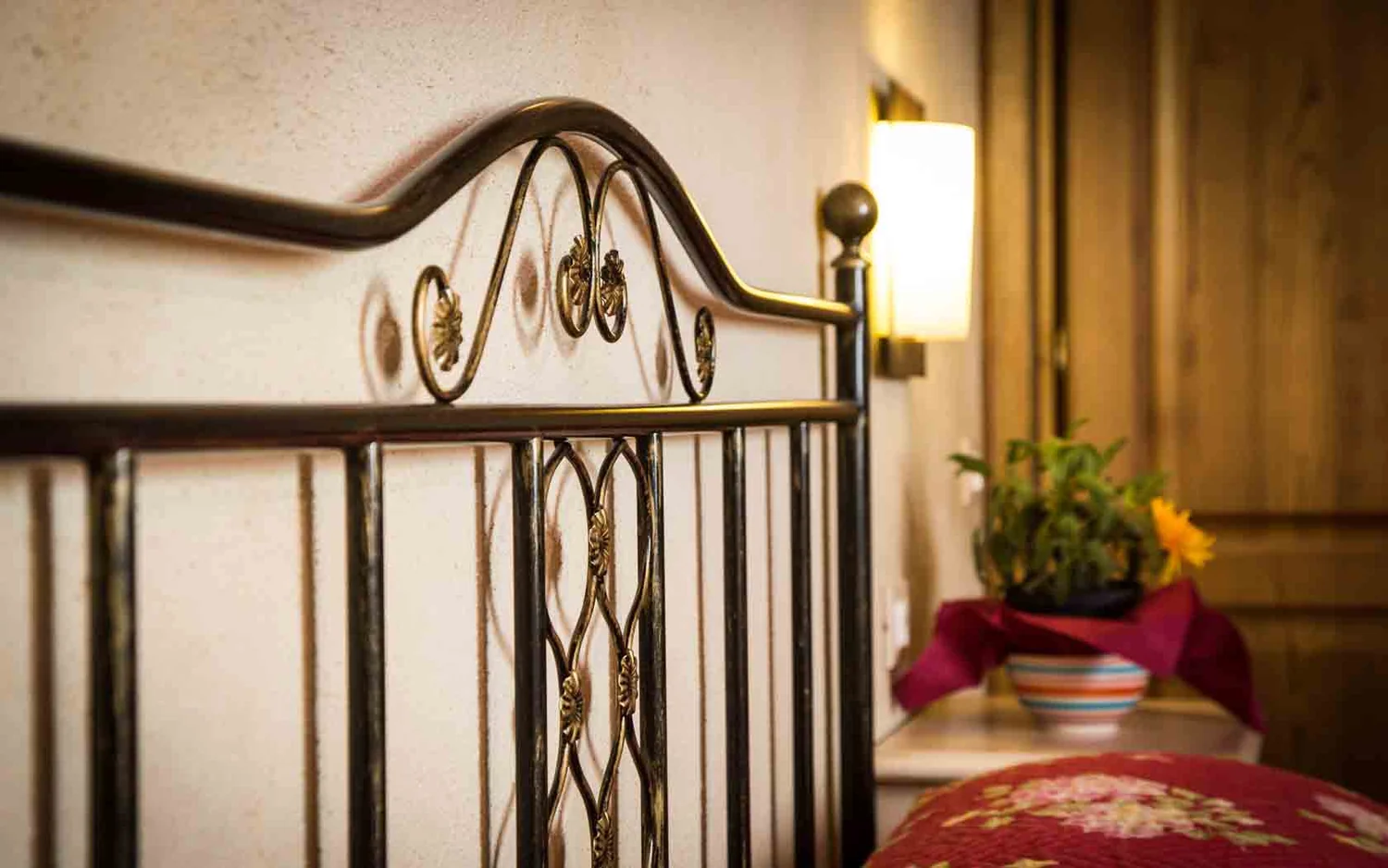 toscaanse-kust-agriturismo-il-frutteto-lampone-bed-hoofdeinde-097-casamia