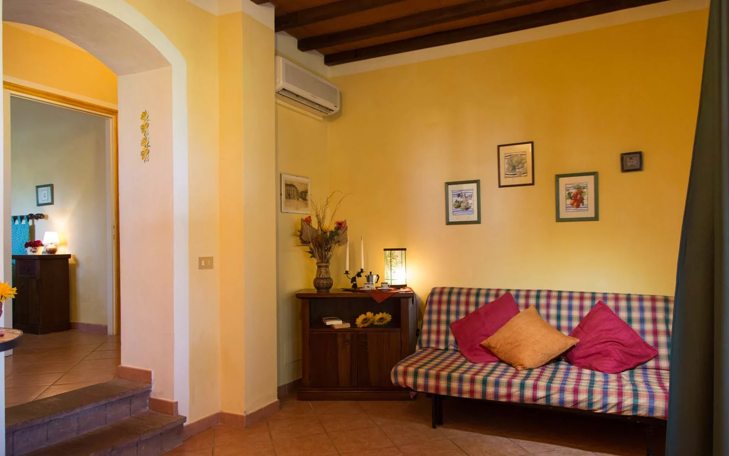 toscaanse-kust-agriturismo-il-frutteto-limone-woonkamer-105-casamia