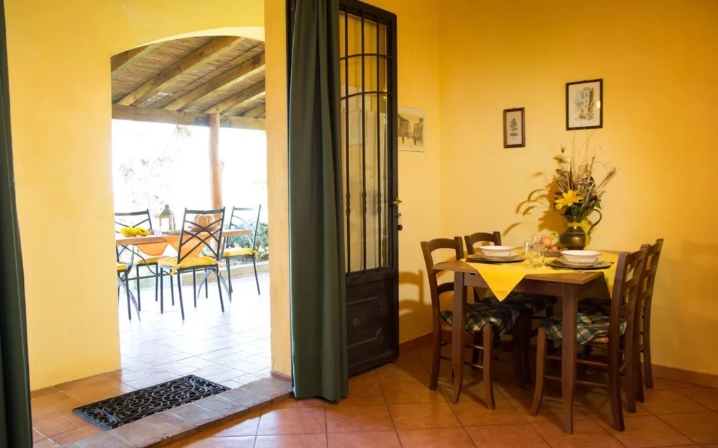 toscaanse-kust-agriturismo-il-frutteto-mela-eettafel-terras-117-casamia