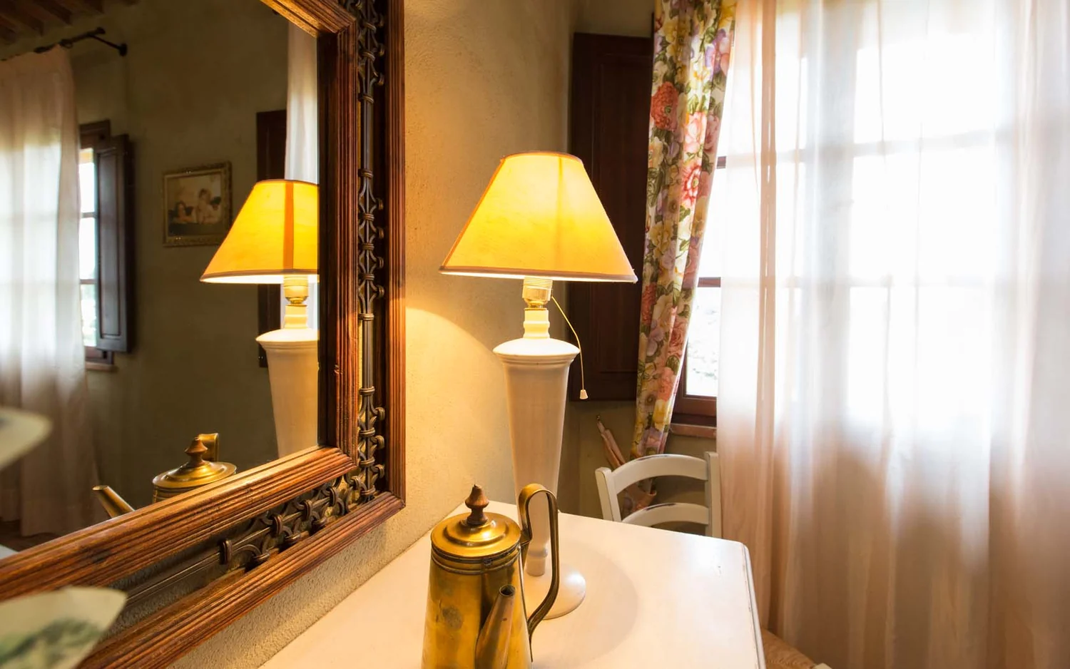 toscaanse-kust-agriturismo-il-frutteto-nespola-slaapkamer-lamp-153-casamia