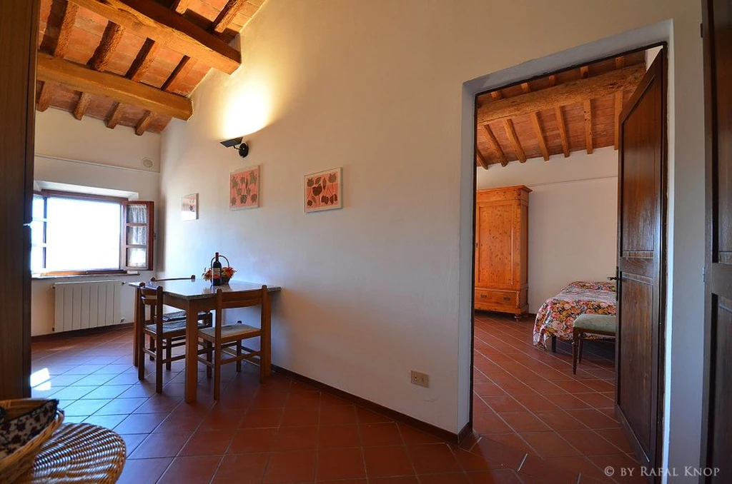 toscane-il-gattero-pervinca-eethoek-naast-slaapkamer-casamia