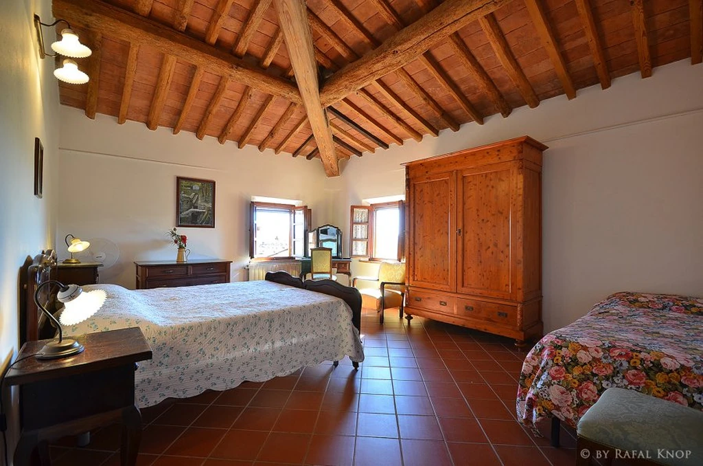 toscane-il-gattero-pervinca-slaapkamer-met-kledingkast-en-extra-bed-casamia
