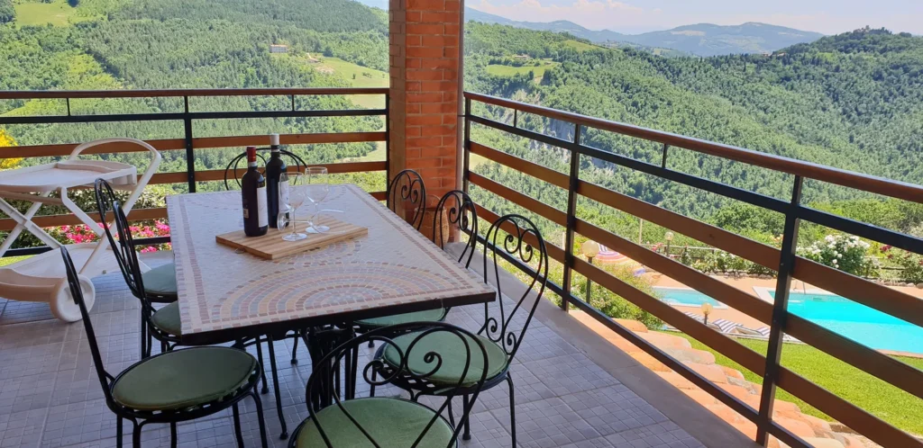 Umbria villa lena balkon zitje uitzicht