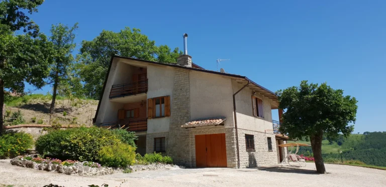 Umbria villa lena villa buitenzijde